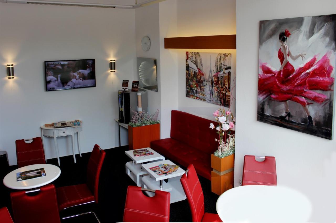Hotel Veronika Ostrava Bagian luar foto