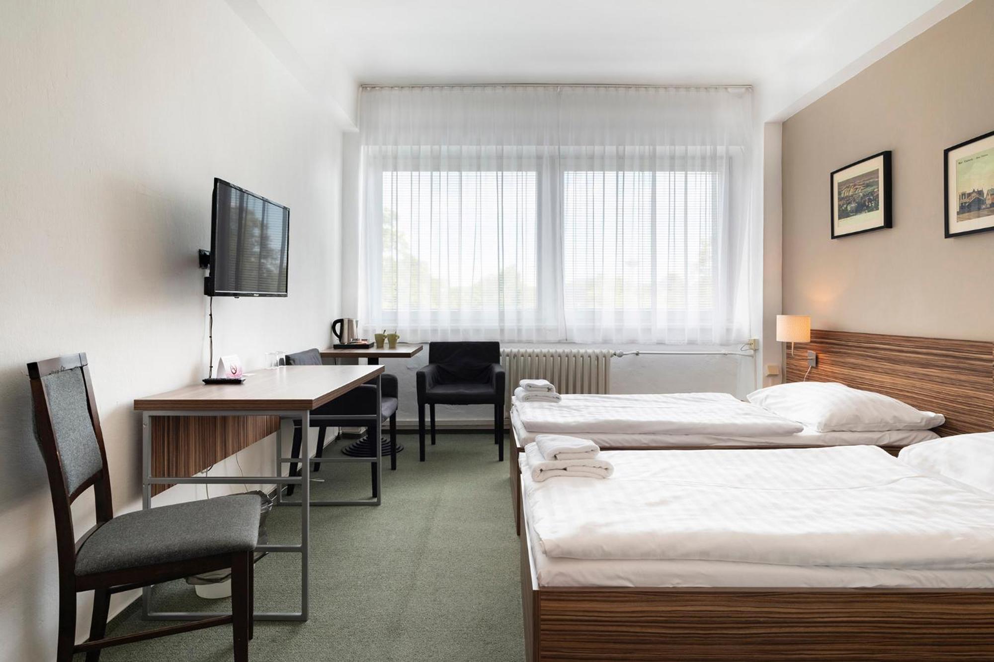 Hotel Veronika Ostrava Bagian luar foto