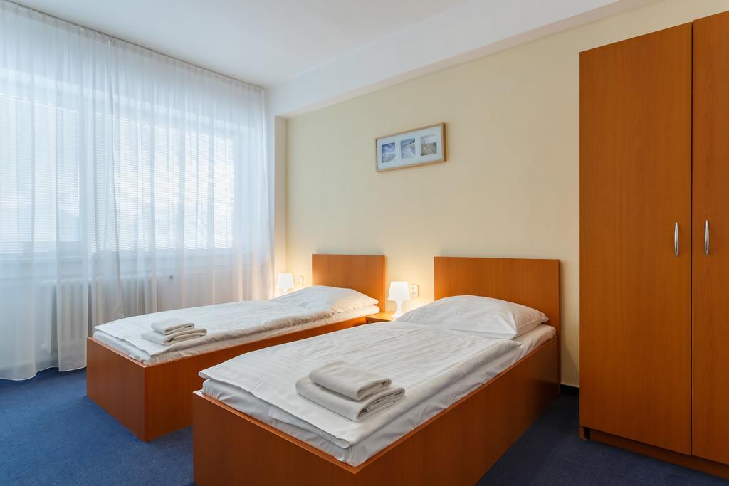 Hotel Veronika Ostrava Bagian luar foto