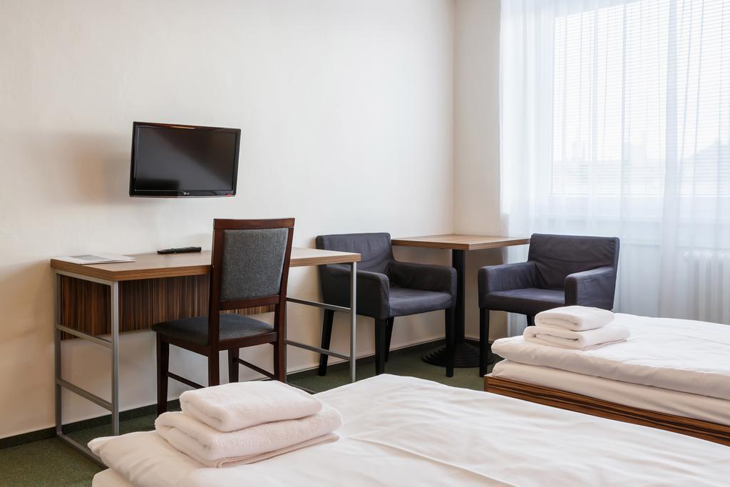Hotel Veronika Ostrava Bagian luar foto
